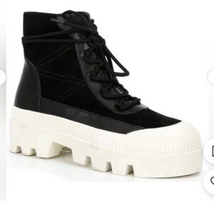 Gianni Bini Lug boots